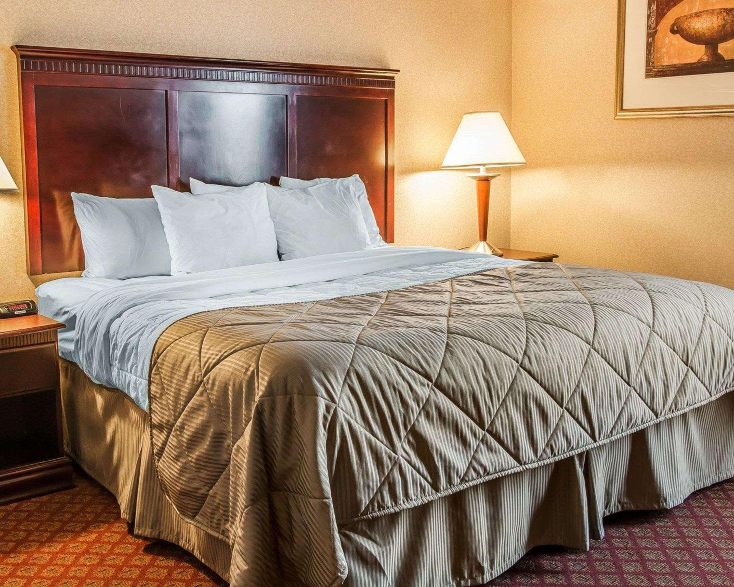 Clarion & Airport 3* Cascade